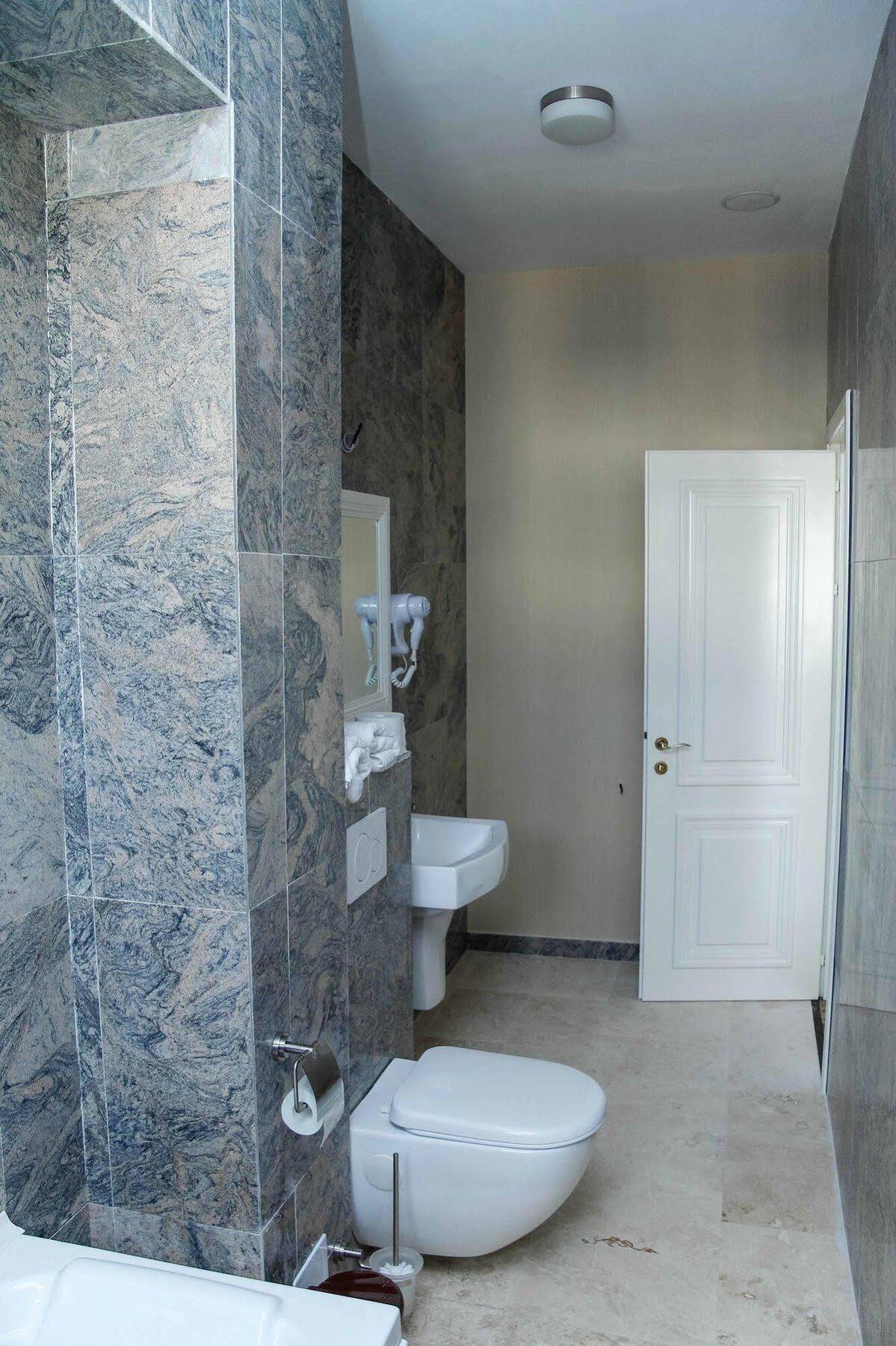Pik Elegance Ξενοδοχείο Πλοέστι Εξωτερικό φωτογραφία